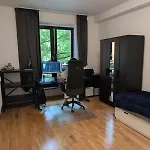 3 Rooms 3 Beds Apartment in Düsseldorf Center
