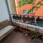 3 Rooms 3 Beds Apartment in Düsseldorf Center