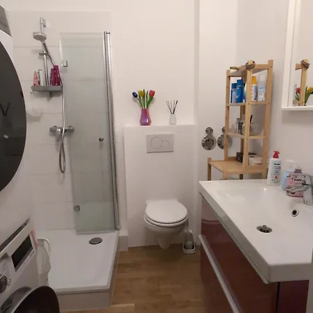 3 Rooms 3 Beds Apartment in Düsseldorf Center *