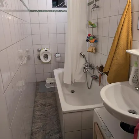 3 Rooms 3 Beds Apartment in Düsseldorf Center * Düsseldorf